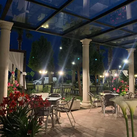 Trevi And Bar-restaurant * Shengjin